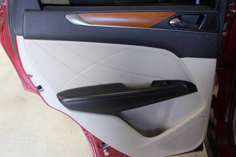 2019 Lincoln MKC Select