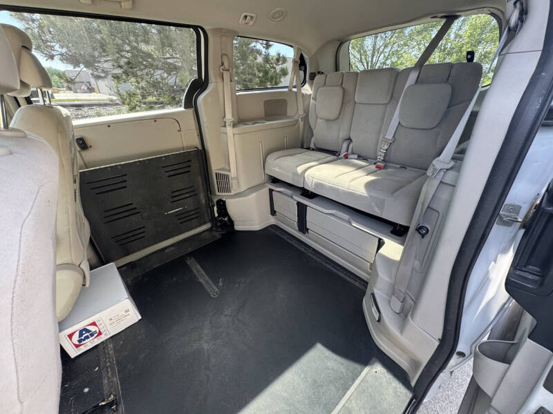 2016 Dodge Grand Caravan American Value Package