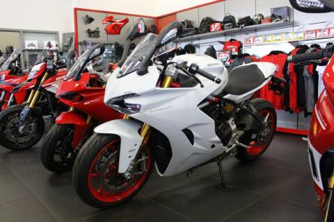 2018 Ducati SuperSport S for sale at Peninsula Motor Vehicle Group in Oakville NY