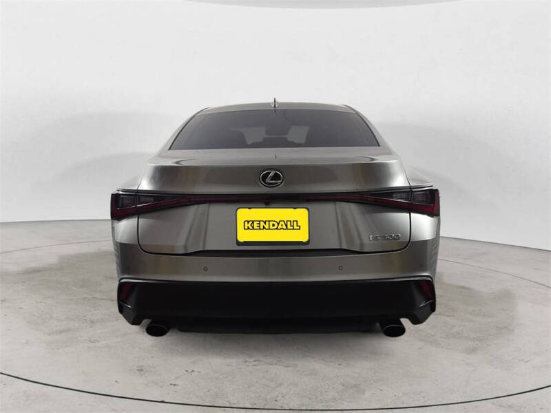2023 Lexus IS 300