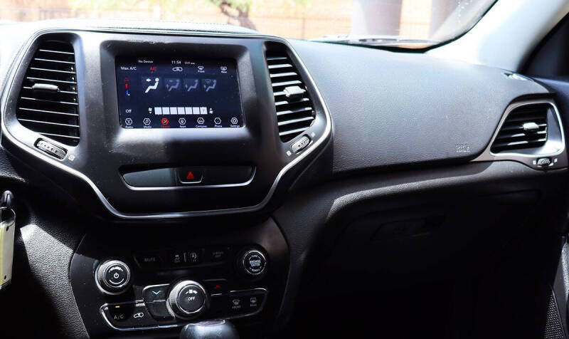 2019 Jeep Cherokee Latitude
