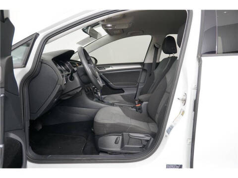 2016 Volkswagen e-Golf SE