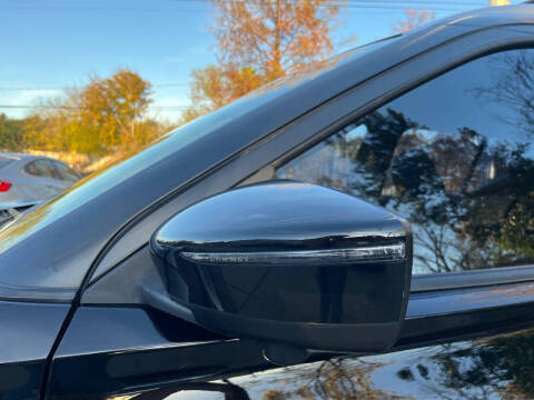 2018 Nissan Kicks SR