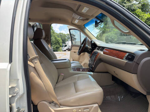 2012 Chevrolet Avalanche LTZ