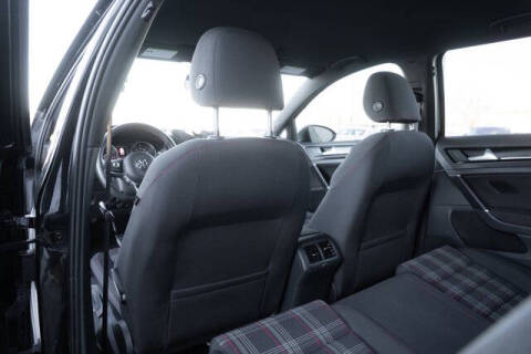 2017 Volkswagen Golf GTI S