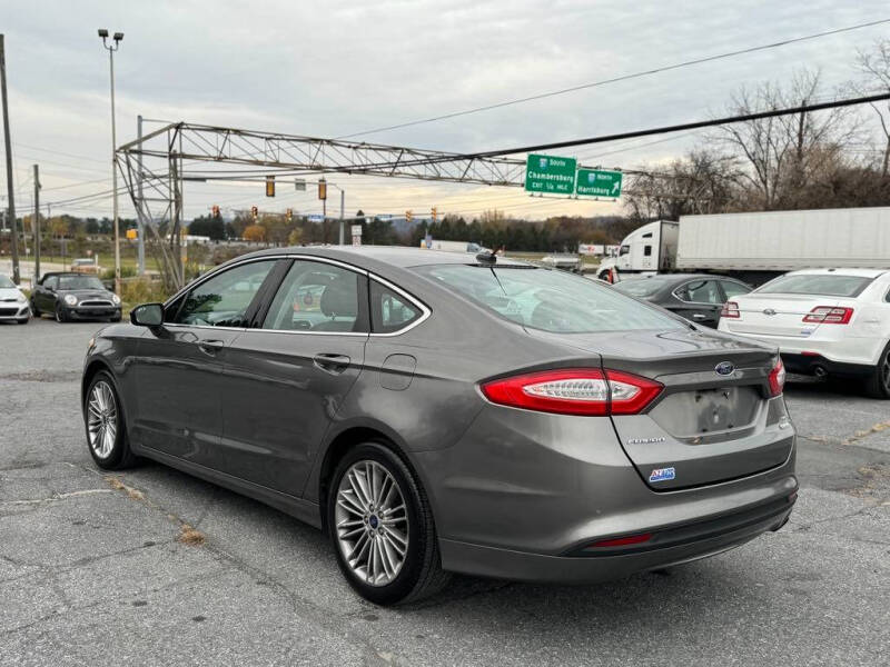 2013 Ford Fusion SE photo 5