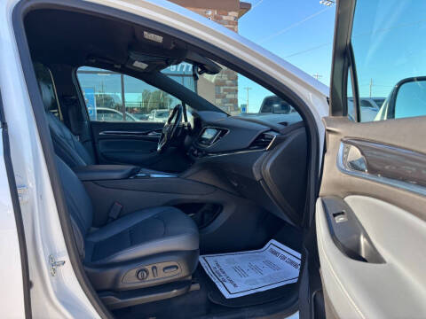 2022 Buick Enclave Essence