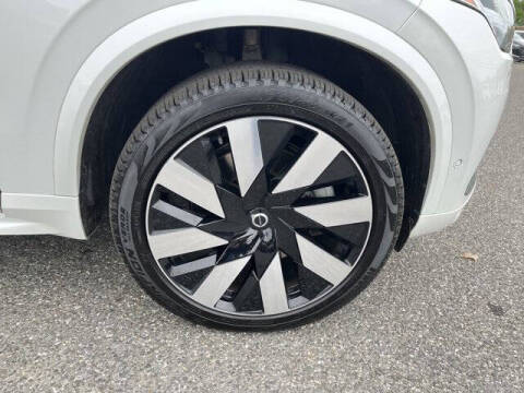 2024 Volvo XC90 Recharge T8 Ultimate Bright Theme 7P