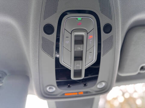 2020 Audi Q8 quattro Premium Plus 55 TFSI