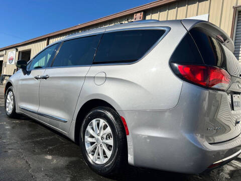 2018 Chrysler Pacifica Touring L