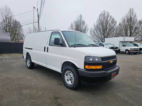 2025 Chevrolet Express 3500