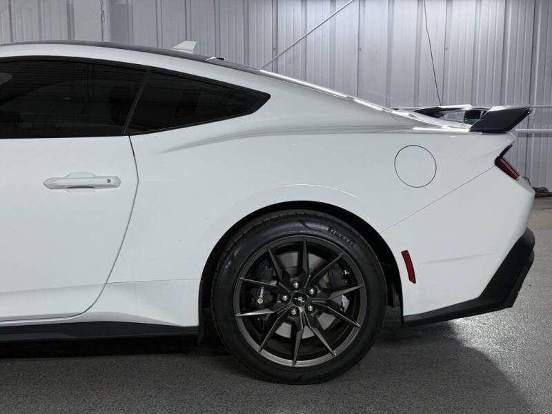 2024 Ford Mustang Dark Horse