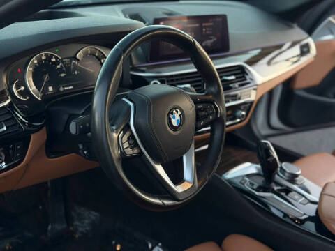 2019 BMW 5 Series 530i