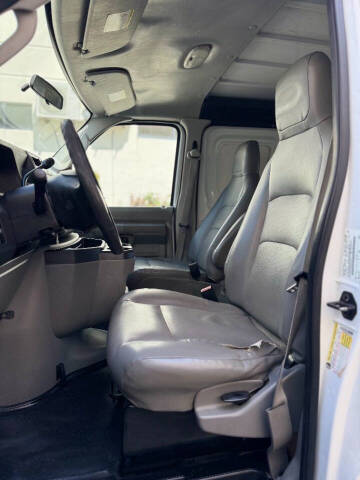 2011 Ford E-Series E-150