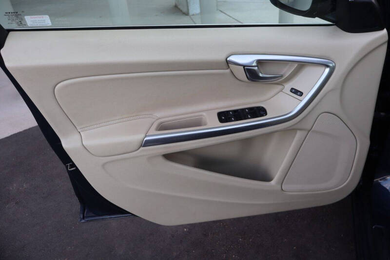 2015 Volvo V60 T5 Drive-E Premier