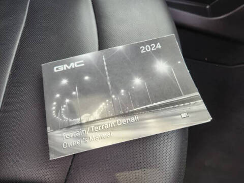 2024 GMC Terrain SLT