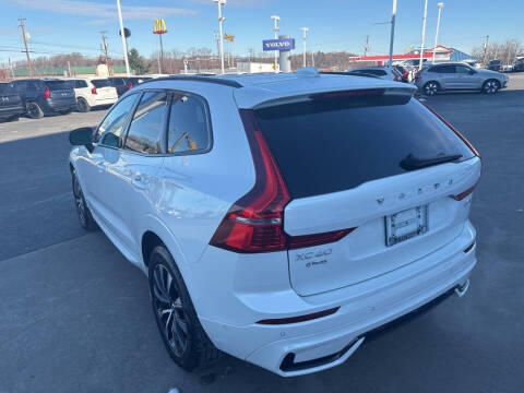 2025 Volvo XC60 B5 Plus Dark Theme