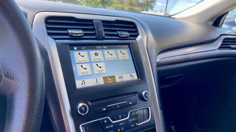 2018 Ford Fusion SE