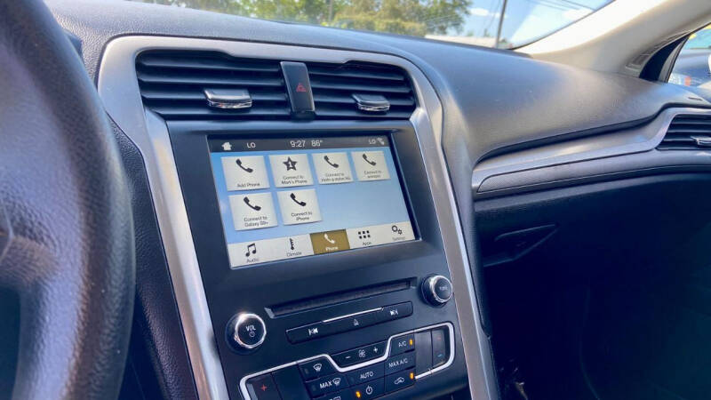 2018 Ford Fusion SE