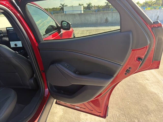 2022 Ford Mustang Mach-E California Route 1