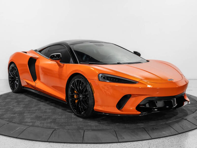 2023 McLaren GT