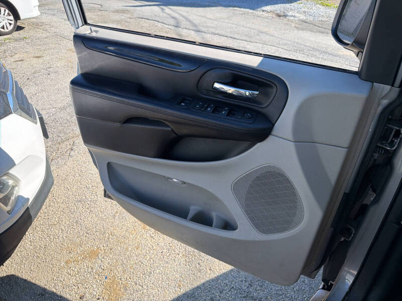 2014 Dodge Grand Caravan American Value Package