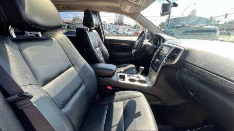 2013 Jeep Grand Cherokee Laredo