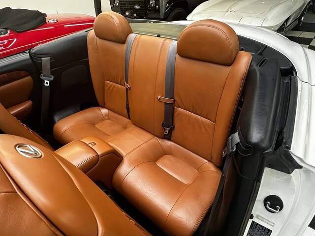 2004 Lexus SC 430