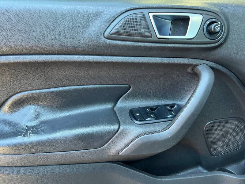2014 Ford Fiesta Titanium