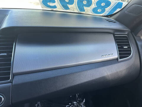 2017 Ford Taurus SHO