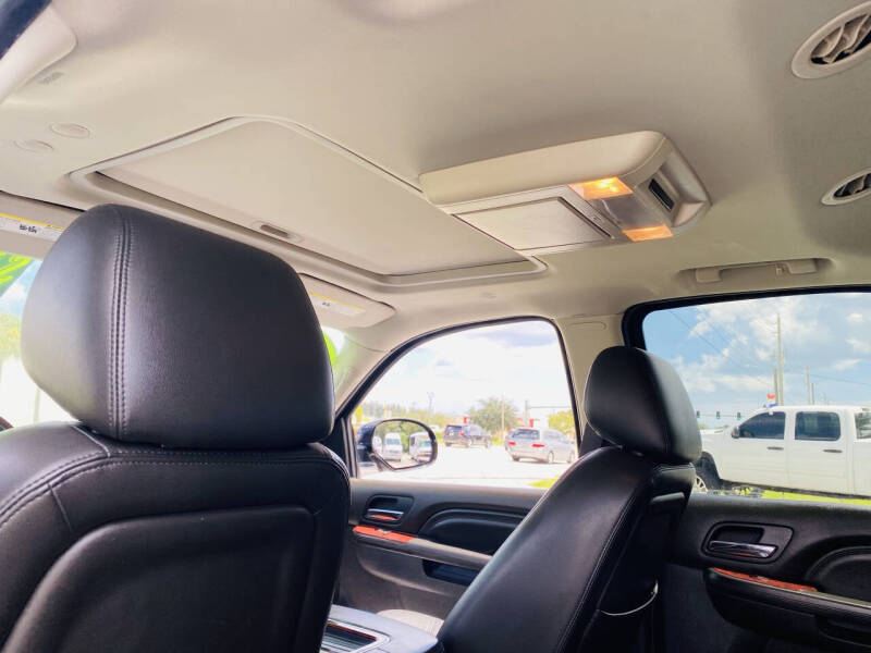 2014 Cadillac Escalade Luxury