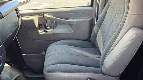 2024 Chevrolet Express 2500