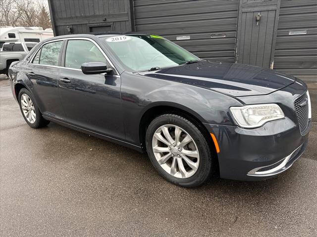 2019 Chrysler 300 for sale at HUFF AUTO GROUP in Jackson MI