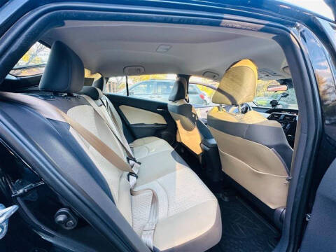 2018 Toyota Prius Two