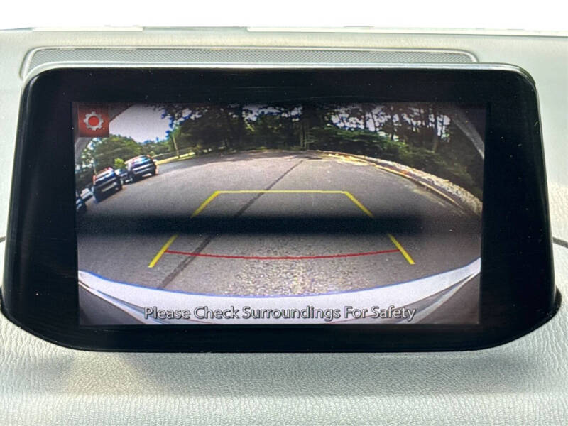 2018 Mazda MAZDA3 Touring