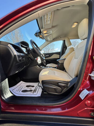 2016 Jeep Cherokee Sport