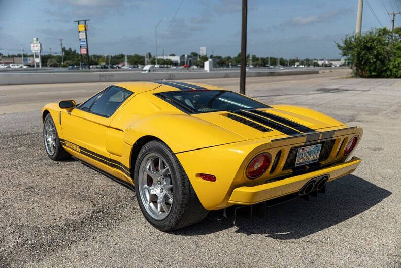 2005 Ford GT