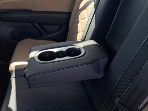 2026 Volkswagen Atlas Cross Sport SE