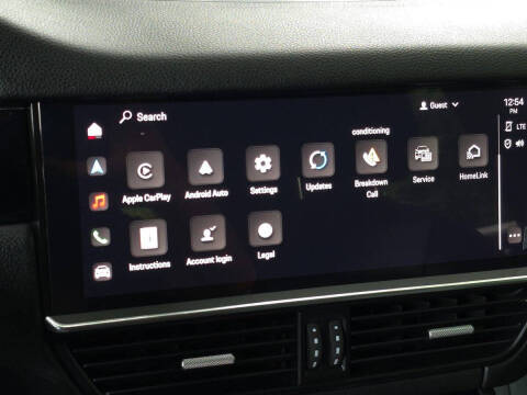 2023 Porsche Cayenne Platinum Edition