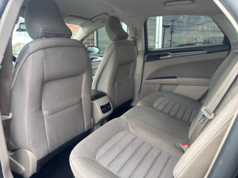 2019 Ford Fusion Hybrid SE