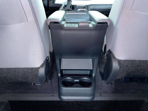 2025 Toyota Sienna LE 8-Passenger