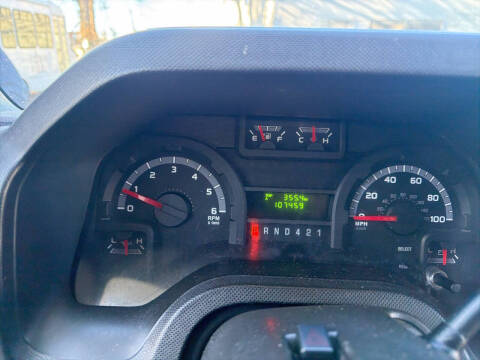 2017 Ford E-Series E-450 SD