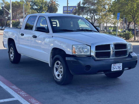 2005 Dodge Dakota ST