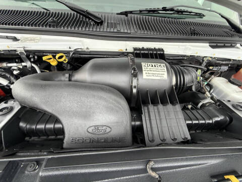 2017 Ford E-Series E-350 SD