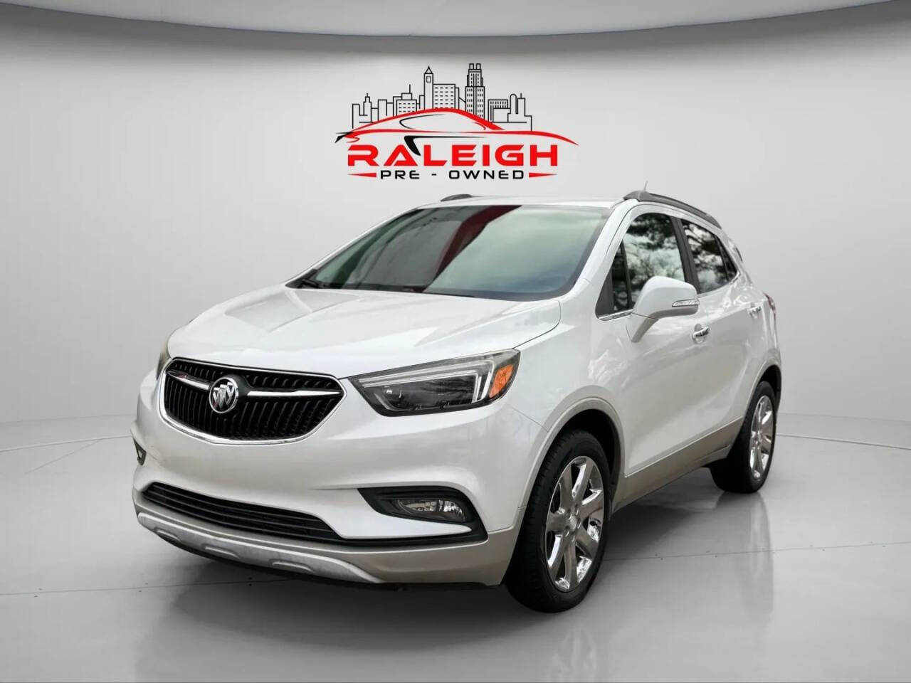 White 2017 Buick Encore Essence Essence 4dr Crossover 2