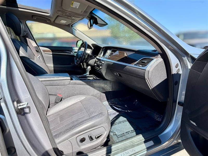 2017 Genesis G80
