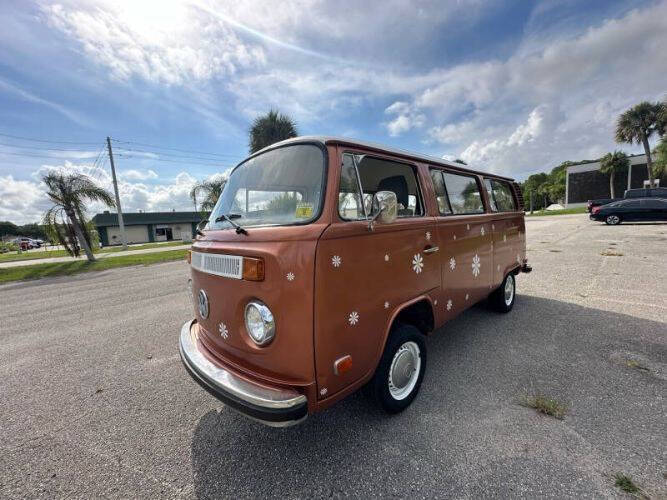 1977 Volkswagen Bus