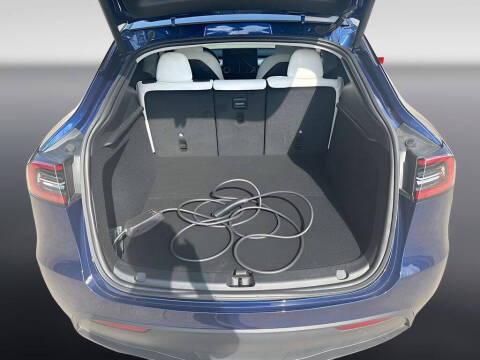 2024 Tesla Model Y Performance