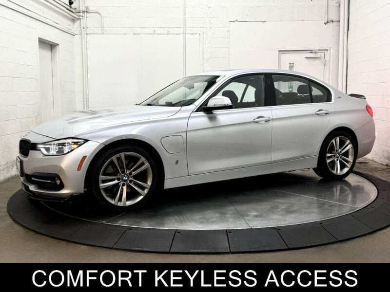 2017 BMW 3 Series 330e iPerformance