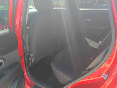 2016 Kia Soul +
